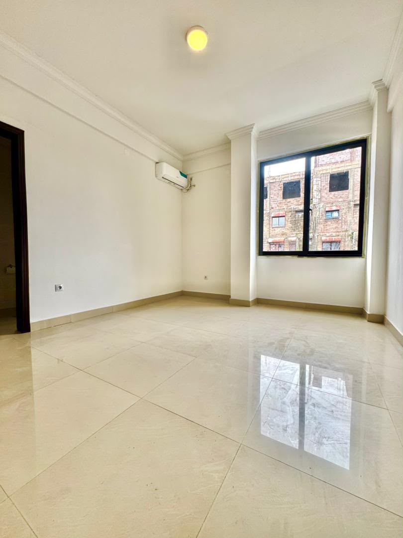 BÂTIMENT À VENDRE – KITAMBO (PROCHE CENTRE-VILLE) 5
