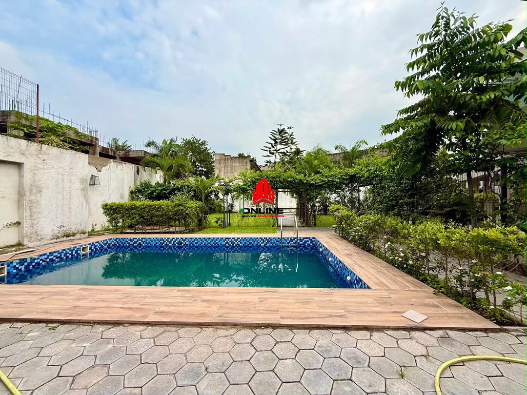 VILLA A VENDRE 3