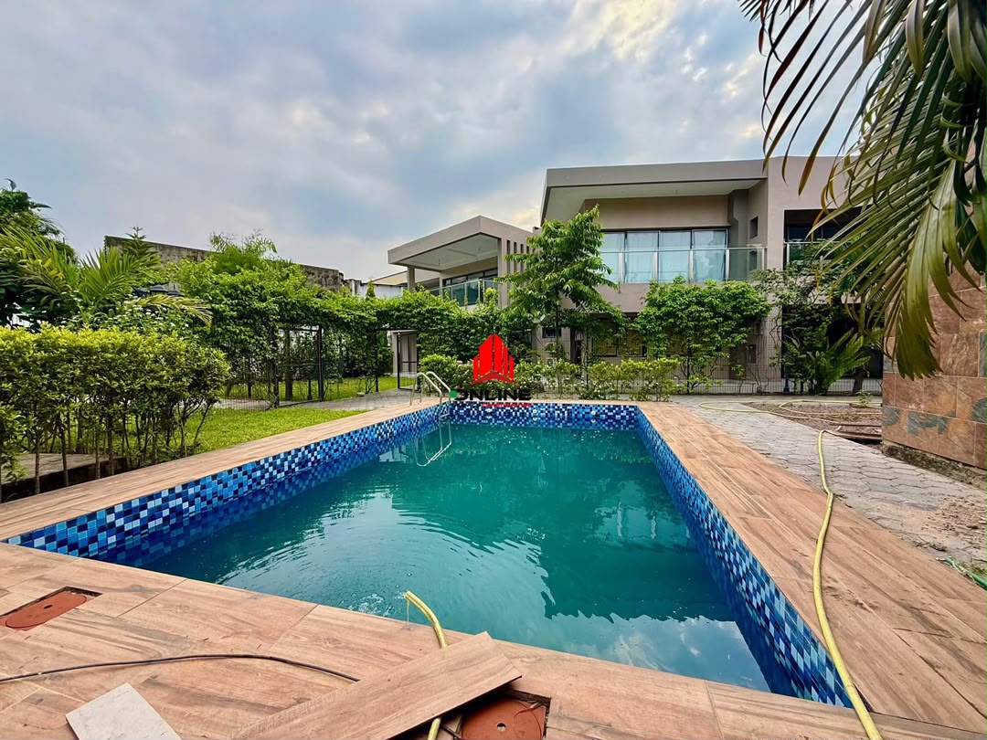 VILLA A VENDRE 4